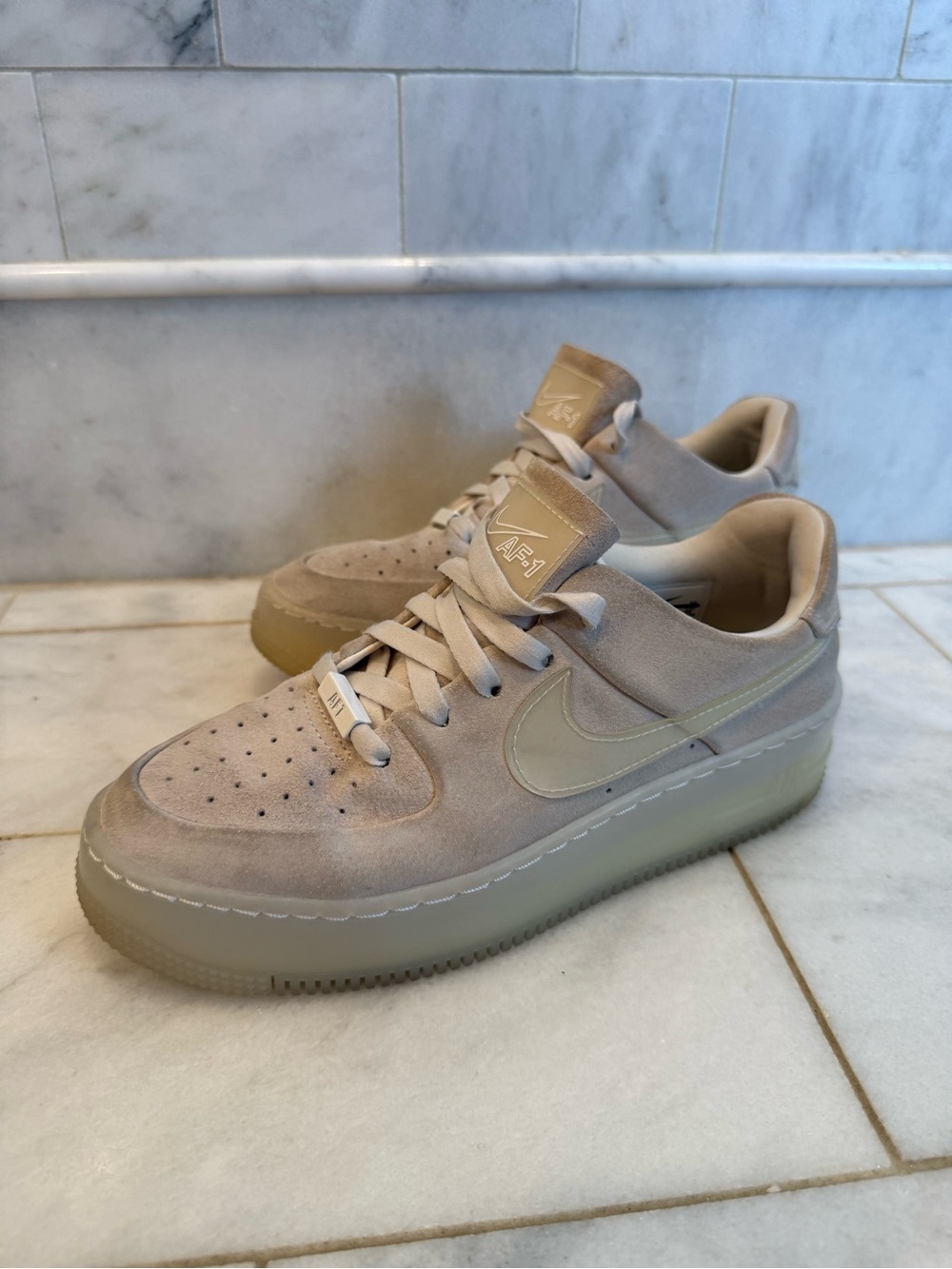 Suede Nike Air Force 1 Phantom sneakers in sage w/ translucent platform sole